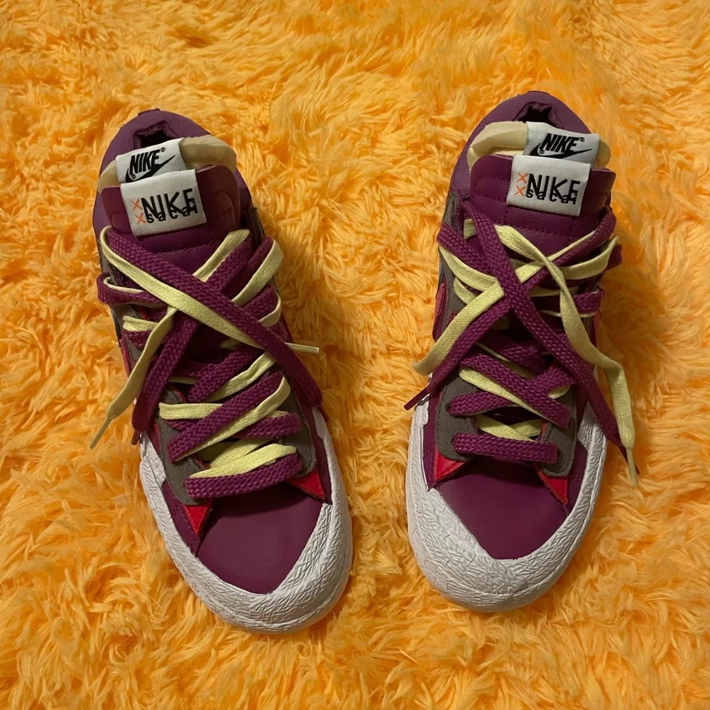 BRAND NEW, never been worn. KAWS X SAKIA X NIKE - Picture 1 of 8